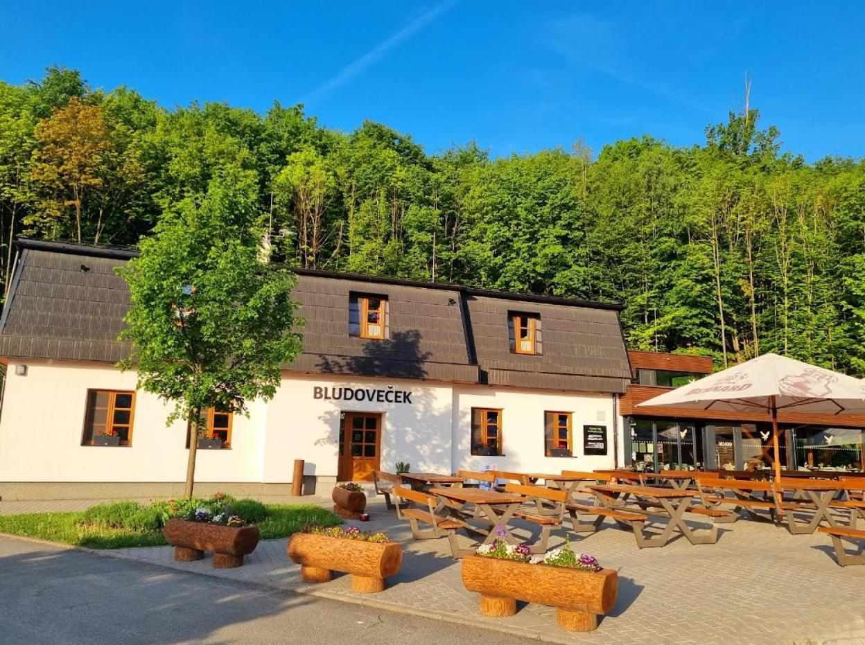 Restaurace A Penzion Bludovecek Bludov  Zewnętrze zdjęcie
